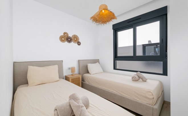 Herverkoop - Appartement -
San Miguel de Salinas - Inland