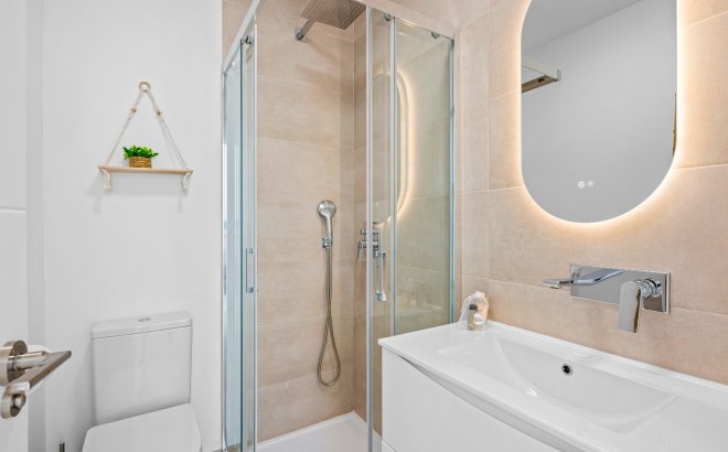 Herverkoop - Appartement -
San Miguel de Salinas - Inland