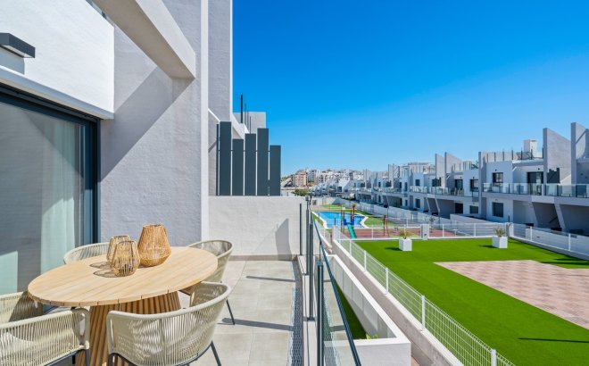 Herverkoop - Appartement -
San Miguel de Salinas - Inland