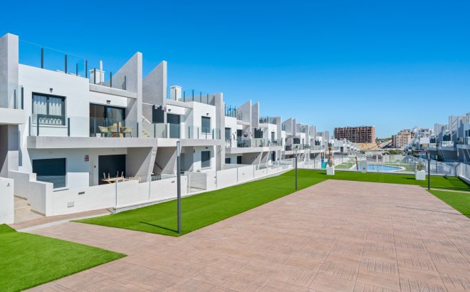 Herverkoop - Appartement -
San Miguel de Salinas - Inland