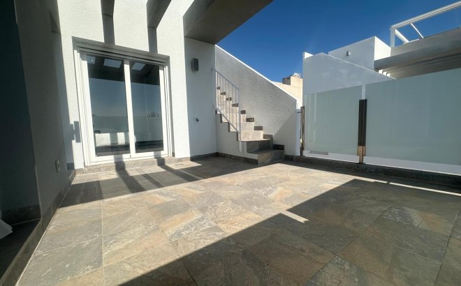 Resale - Villa -
Torrevieja - Costa Blanca