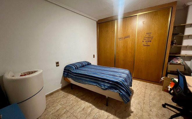 Revente - Appartement -
Rojales