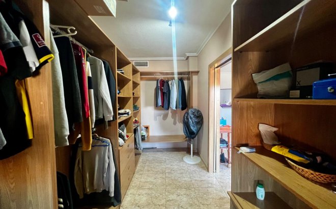 Revente - Appartement -
Rojales