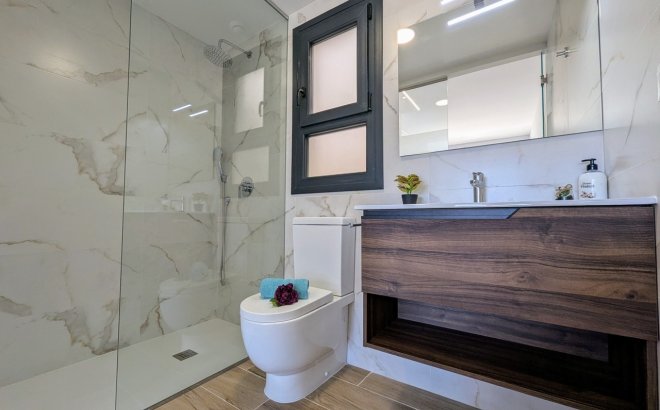 Resale - Penthouse -
Villamartin - Costa Blanca