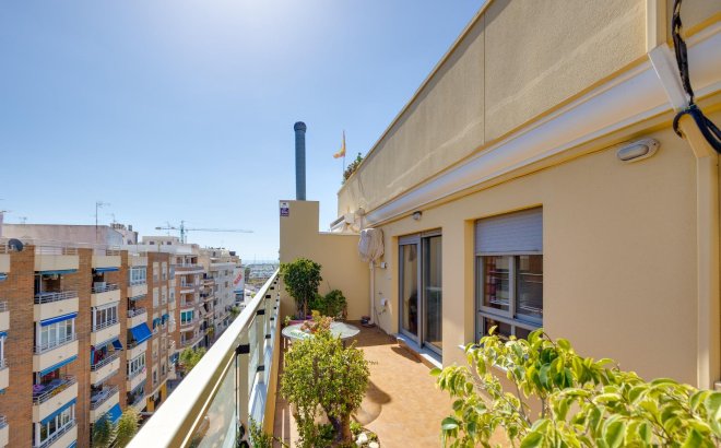 Resale - Penthouse -
Torrevieja - Centro