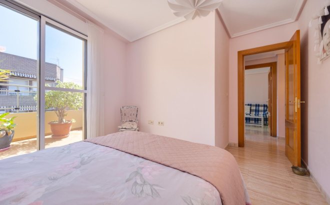Resale - Penthouse -
Torrevieja - Centro