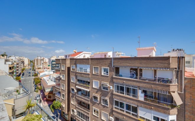 Resale - Penthouse -
Torrevieja - Centro