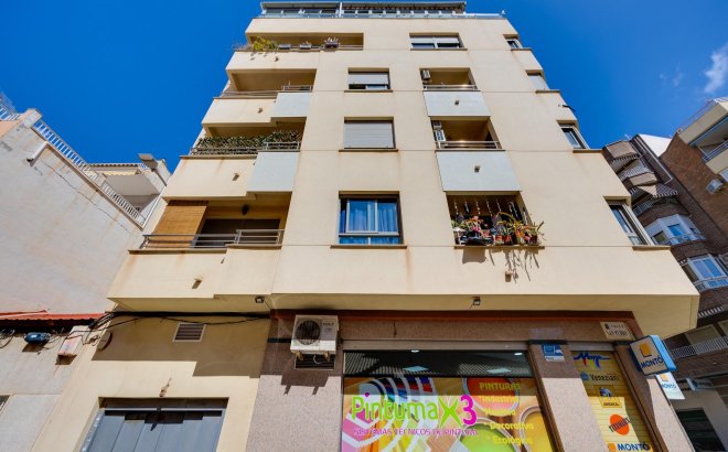 Resale - Penthouse -
Torrevieja - Centro