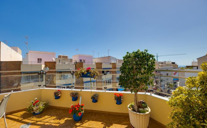 Resale - Penthouse -
Torrevieja - Centro