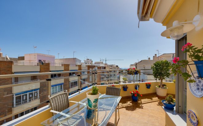 Resale - Penthouse -
Torrevieja - Centro