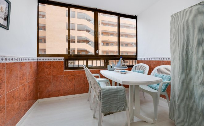 Herverkoop - Appartement -
Torrevieja - Cabo Cervera