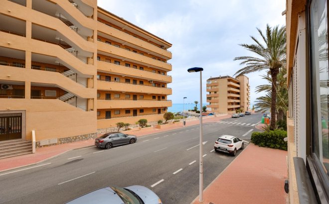 Herverkoop - Appartement -
Torrevieja - Cabo Cervera