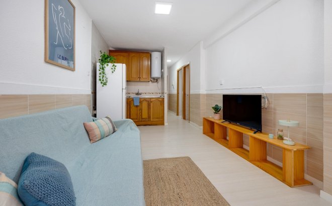 Herverkoop - Appartement -
Torrevieja - Cabo Cervera
