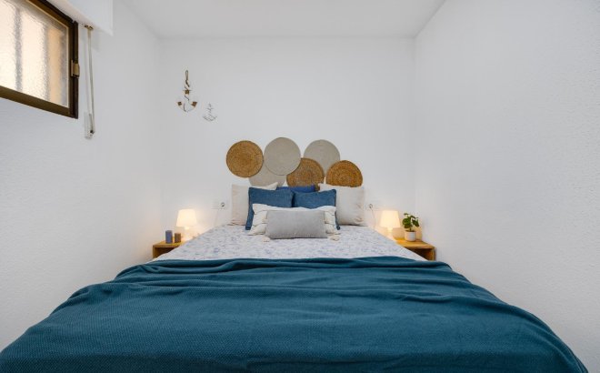 Herverkoop - Appartement -
Torrevieja - Cabo Cervera