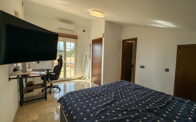 Revente - Dúplex -
Orihuela Costa - Costa Blanca