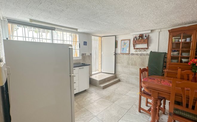 Herverkoop - Town House -
Torrevieja - Costa Blanca