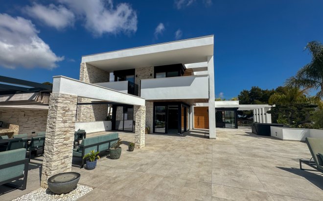 Revente - Villa -
Orihuela Costa - Costa Blanca