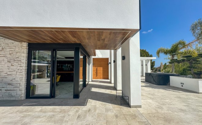 Revente - Villa -
Orihuela Costa - Costa Blanca