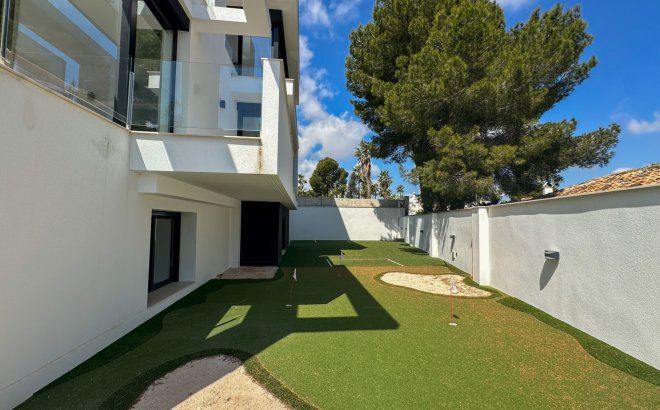 Revente - Villa -
Orihuela Costa - Costa Blanca