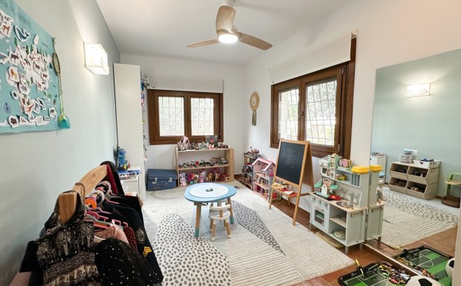 Resale - Villa -
Dehesa de Campoamor - Costa Blanca