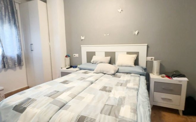 Resale - Apartment -
Torrevieja - Costa Blanca