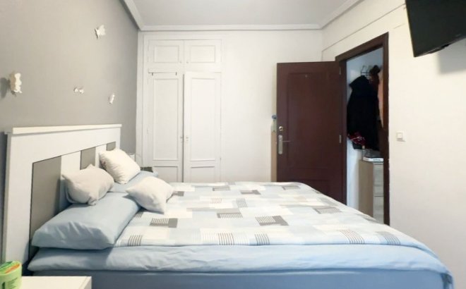 Resale - Apartment -
Torrevieja - Costa Blanca