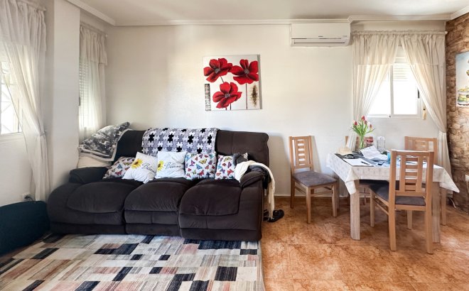 Resale - Apartment -
Torrevieja - Costa Blanca