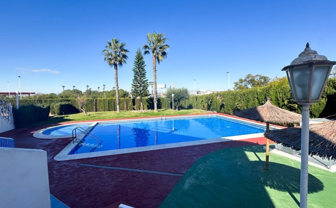 Resale - Apartment -
Torrevieja - Costa Blanca