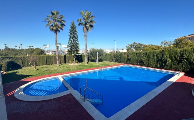 Resale - Apartment -
Torrevieja - Costa Blanca