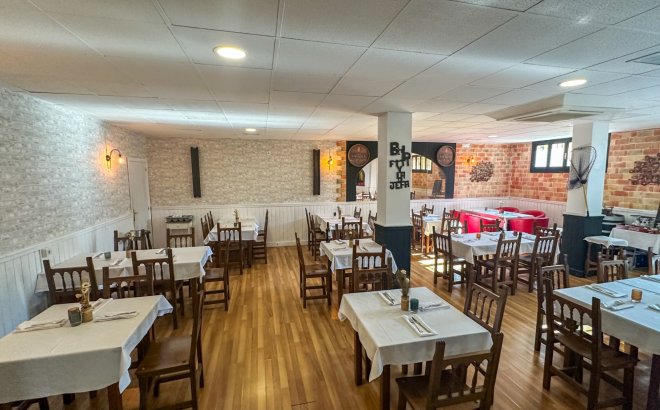 Resale - Commercial -
Torrevieja - Costa Blanca