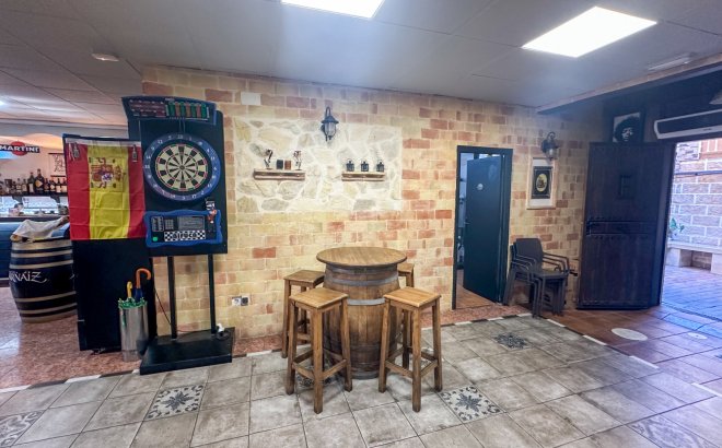 Resale - Commercial -
Torrevieja - Costa Blanca