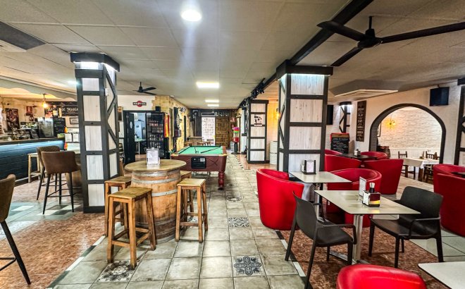 Resale - Commercial -
Torrevieja - Costa Blanca