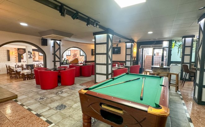 Resale - Commercial -
Torrevieja - Costa Blanca