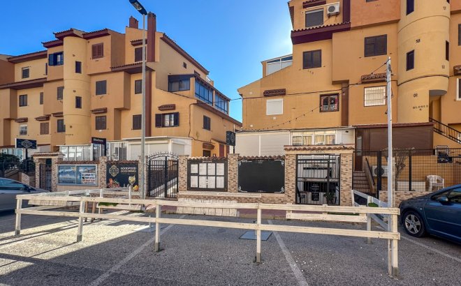Resale - Commercial -
Torrevieja - Costa Blanca