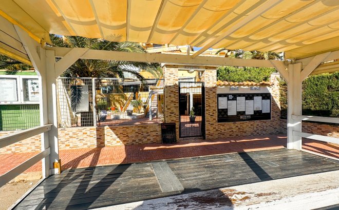 Resale - Commercial -
Torrevieja - Costa Blanca