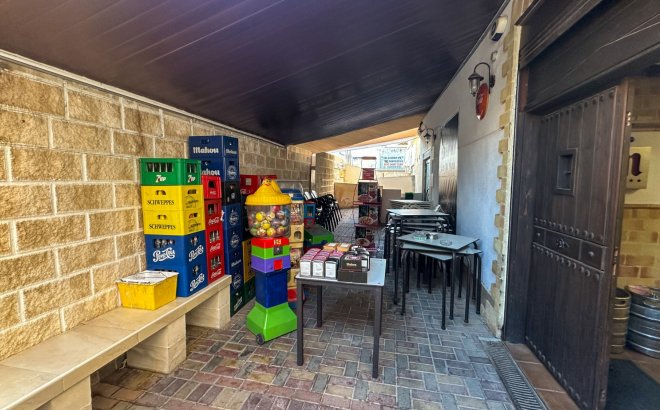 Resale - Commercial -
Torrevieja - Costa Blanca