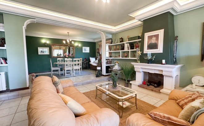 Revente - Villa -
La Mata - Costa Blanca