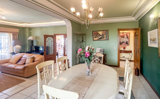 Revente - Villa -
La Mata - Costa Blanca