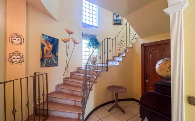 Revente - Villa -
La Mata - Costa Blanca