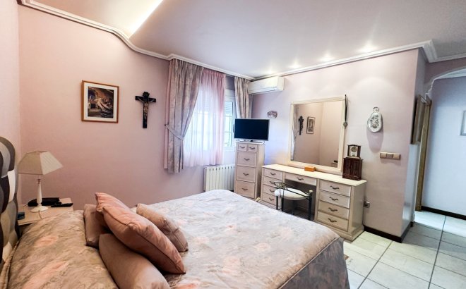 Revente - Villa -
La Mata - Costa Blanca