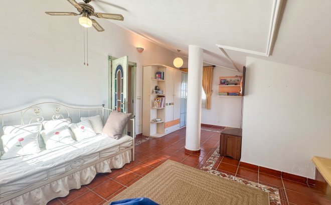 Revente - Villa -
La Mata - Costa Blanca