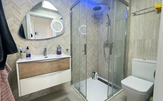 Herverkoop - Appartement -
Torrevieja - Costa Blanca