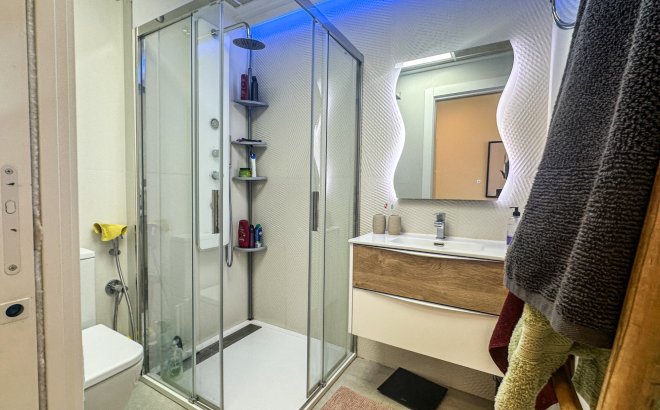 Herverkoop - Appartement -
Torrevieja - Costa Blanca