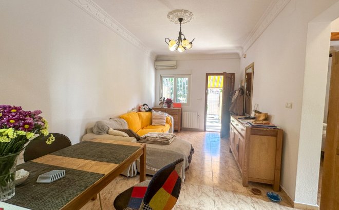 Resale - Town House -
Torrevieja - Costa Blanca