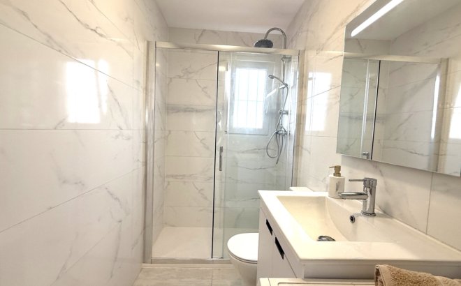 Herverkoop - Penthouse -
Torrevieja - Costa Blanca