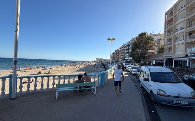 Herverkoop - Appartement -
Torrevieja - Costa Blanca