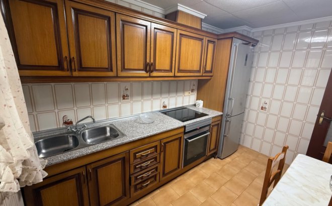 Herverkoop - Appartement -
Torrevieja - Costa Blanca