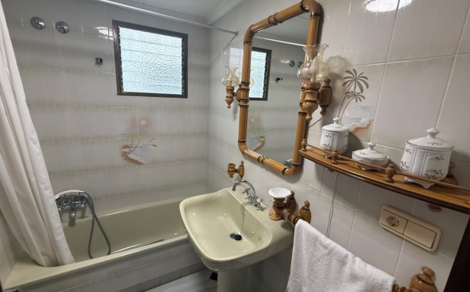 Herverkoop - Appartement -
Torrevieja - Costa Blanca