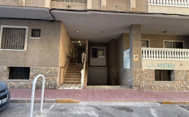 Herverkoop - Appartement -
Torrevieja - Costa Blanca