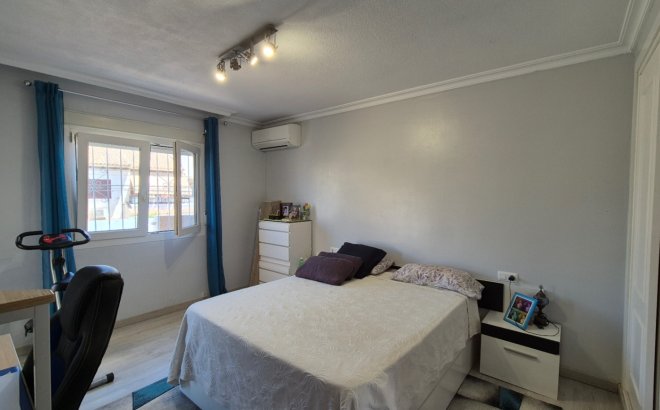 Resale - Town House -
Torrevieja - Costa Blanca